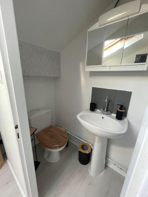 Apartamento Mgb Cinema *